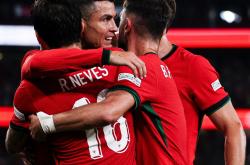 竞技宝- c罗踢比赛 