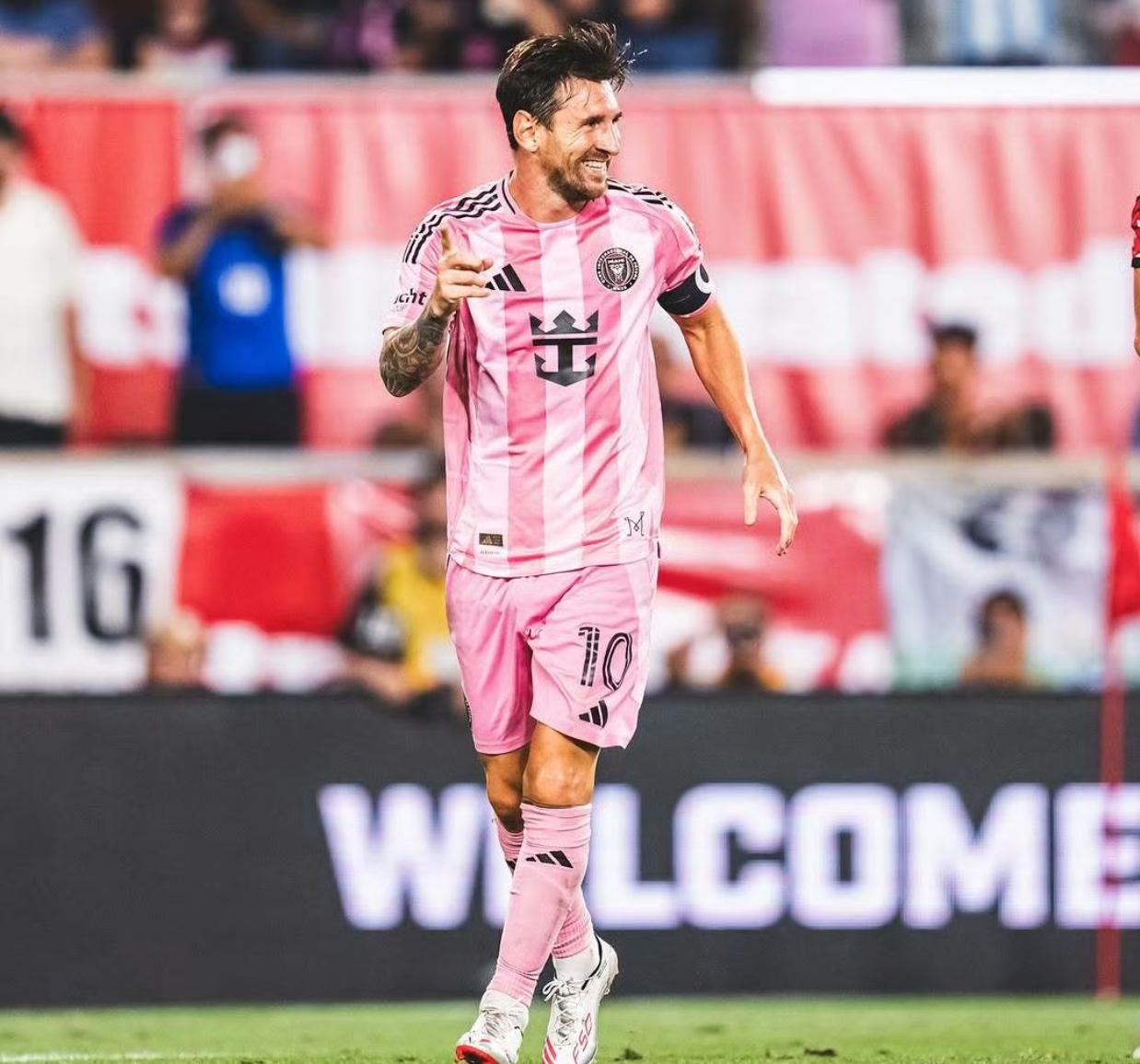 包含皇家马德里前途光明！，梅西新星比赛局势复杂表现突出比赛高潮迭起的词条