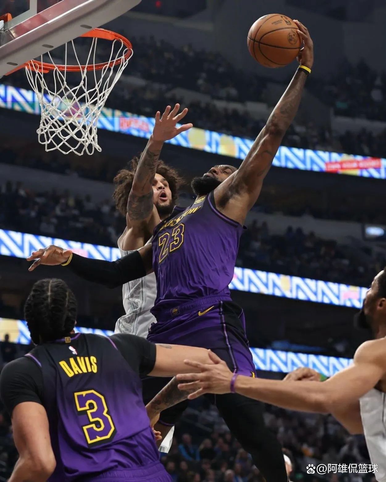  今日nba2013总决赛第六场最后时刻观众走了 